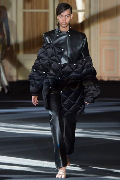 Look 20